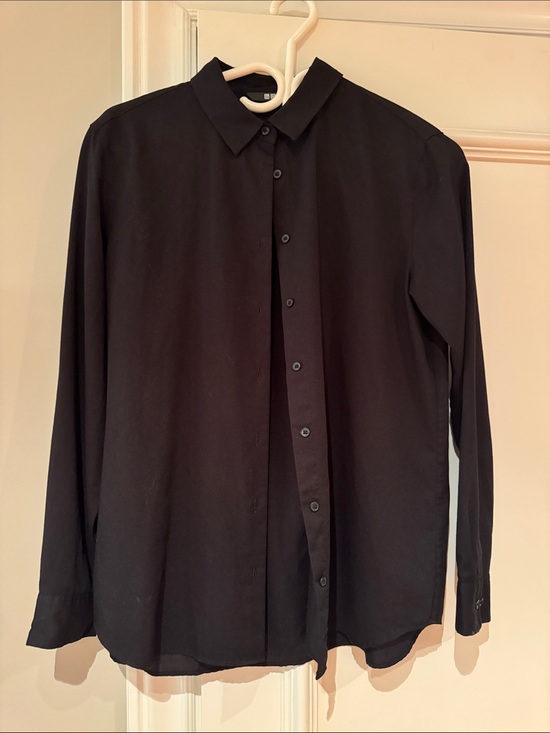 Uniqlo Tops - Uniqlo Black Long-Sleeve Button-Down Shirt